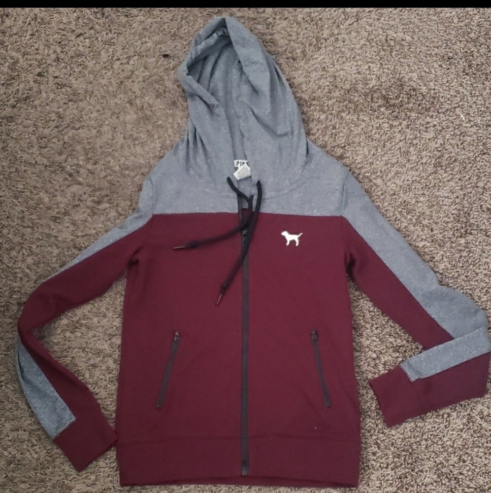 VICTORIA SECRET SWEATER - Picture 2 of 4